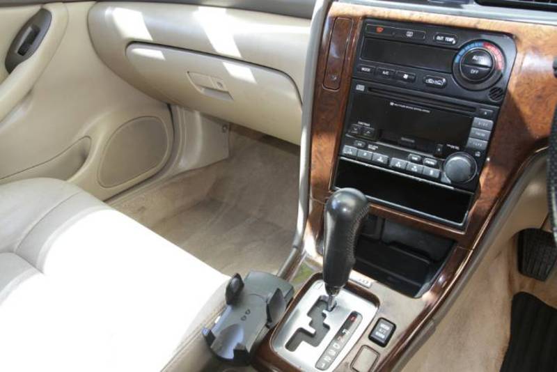 2001 SUBARU OUTBACK H6 MY01