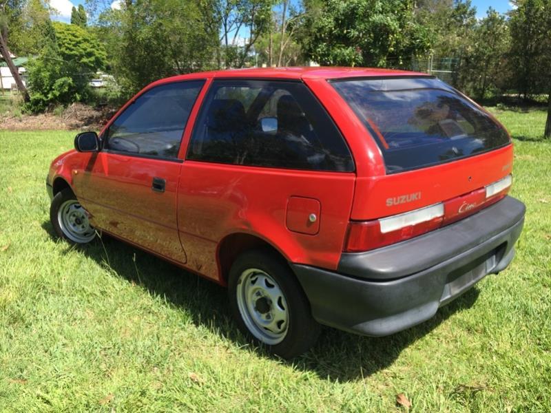 1995 SUZUKI SWIFT CINO