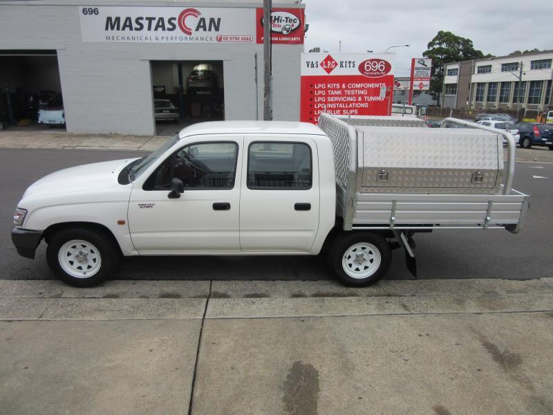 2003 TOYOTA HILUX RZN149R MY02