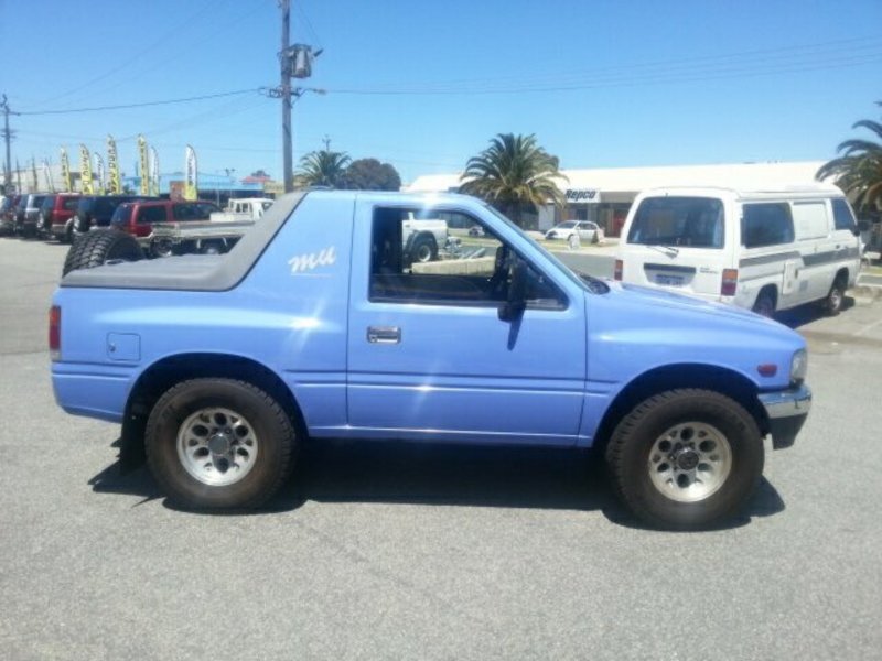 1990 ISUZU MU