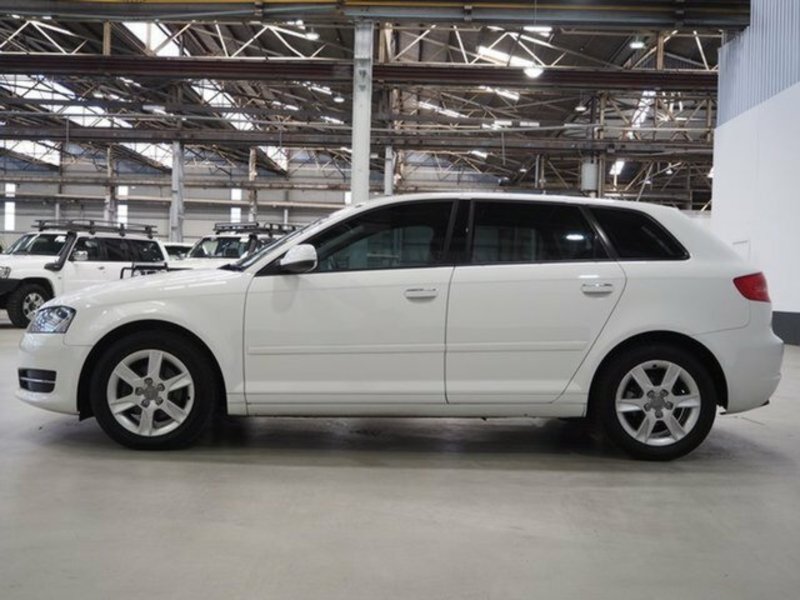2012 AUDI A3 SPORTBACK 1.6 TDI ATTRACTION 8P MY12