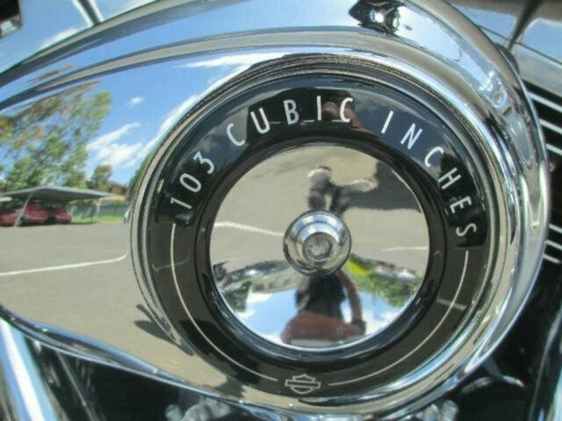 2014 HARLEY-DAVIDSON DYNA SWITCHBACK (FLD) Road