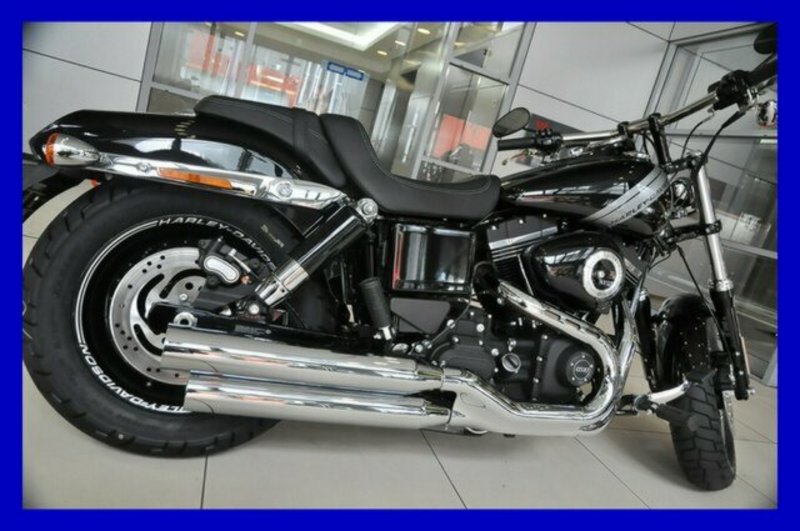 0 HARLEY-DAVIDSON DYNA