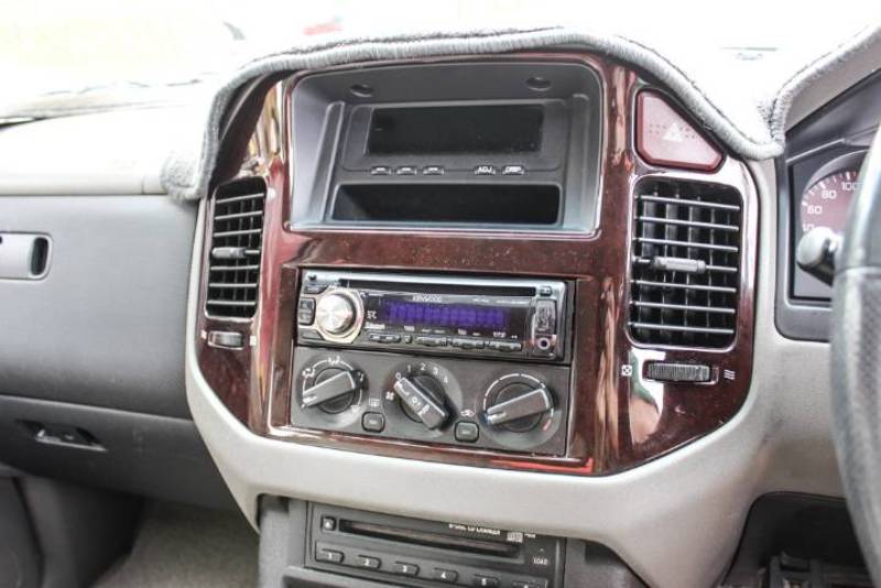 2000 MITSUBISHI PAJERO LIFT KIT EXCEED LWB 4X4 NM