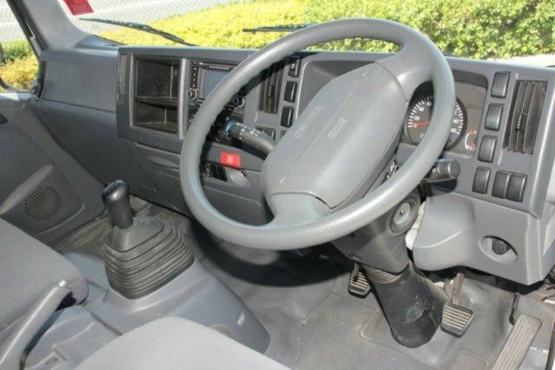 2010 ISUZU N SERIES