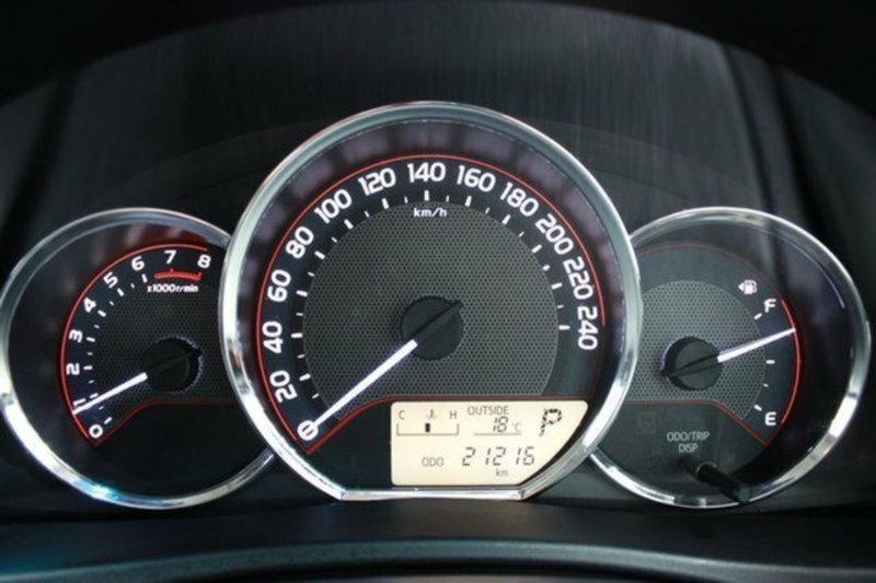 2013 TOYOTA COROLLA ASCENT ZRE182R