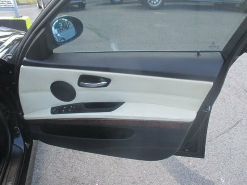 2008 BMW 3 25i E90 07 UPGRADE