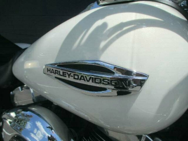 2014 HARLEY-DAVIDSON DYNA SWITCHBACK (FLD) Road
