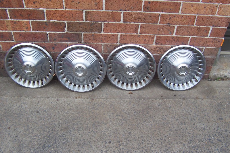VJ VALIANT REGAL 1975 HUB CAP COVERS