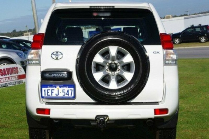 2010 TOYOTA Landcruiser Prado GX KDJ150R