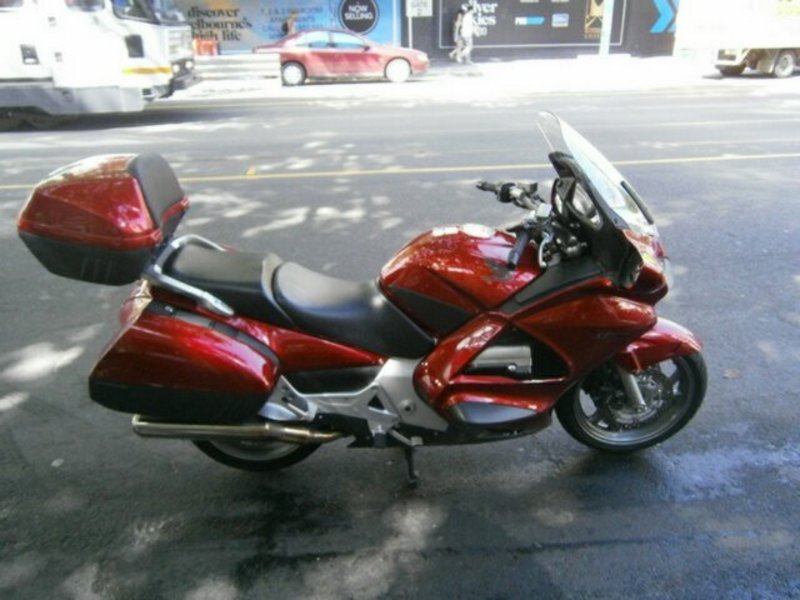 2009 HONDA ST1300