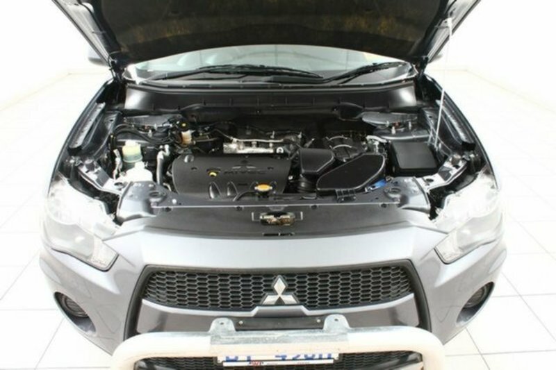 2010 MITSUBISHI OUTLANDER LS (FWD) ZH MY11