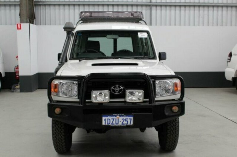 2007 TOYOTA LANDCRUISER WORKMATE (4x4) 11 SEAT VDJ78R