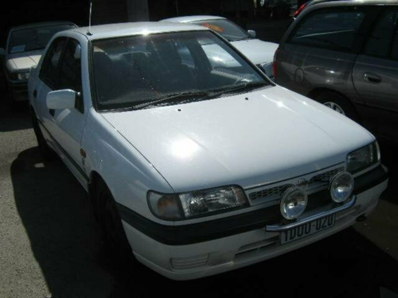 1992 NISSAN PULSAR GLi