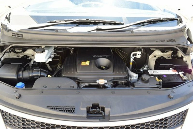 2010 HYUNDAI iLOAD TQ-V