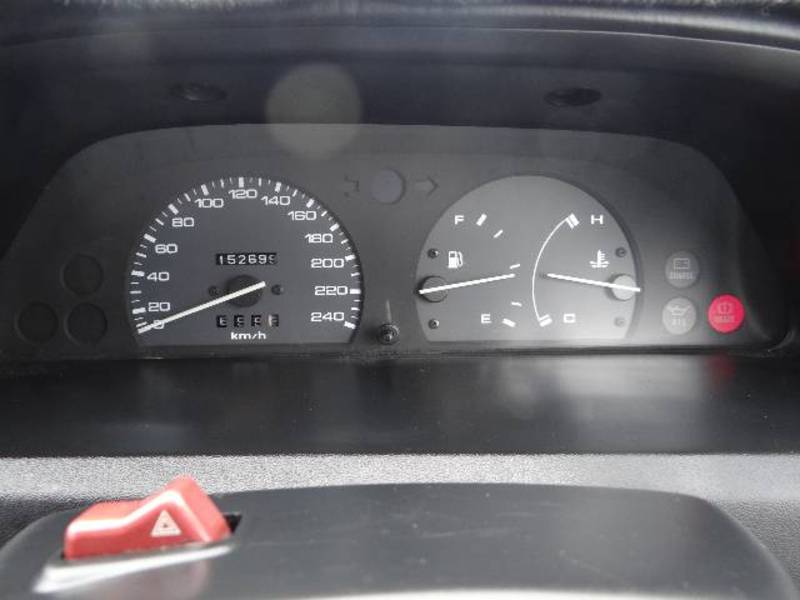 1995 MAZDA 323 PROTEGE