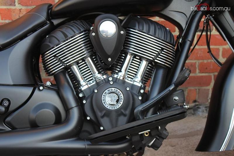 2015 INDIAN CHIEF DARK HORSE