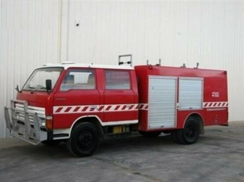 1984 FORD 1073 TRADER TRUCK