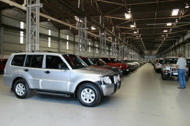 2011 MITSUBISHI PAJERO GLX LWB (4x4) NW MY12