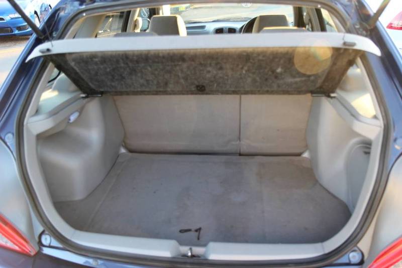 2001 FORD LASER LXi KQ