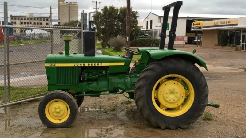 JOHN DEERE 1130 1130 Tractor
