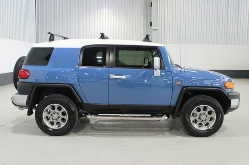 2012 TOYOTA FJ CRUISER GSJ15R