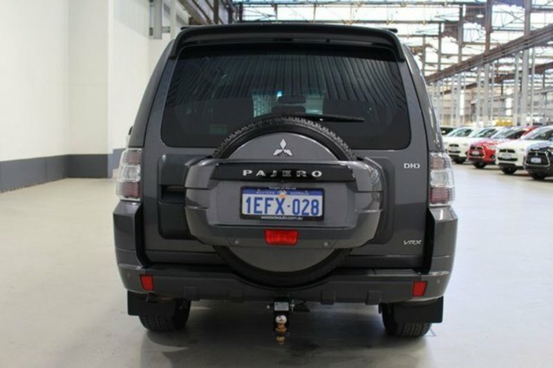 2013 MITSUBISHI PAJERO VR-X LWB (4x4) NW MY13