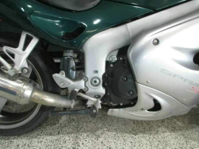2002 TRIUMPH SPRINT ST (955) Road