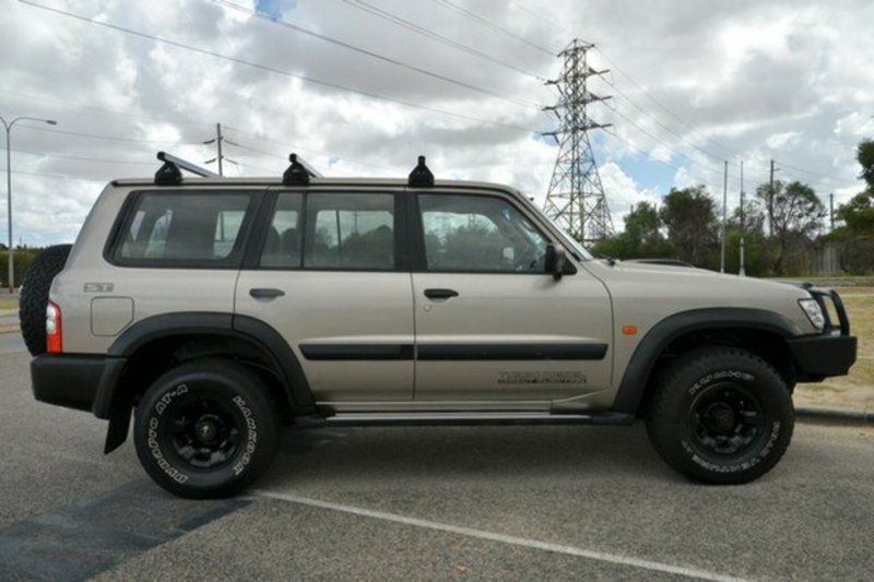 2001 NISSAN PATROL ST (4x4) GU III