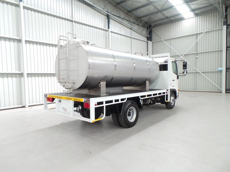 2017 HINO FC 1022-500 Series FC 1022-500 Series Truck