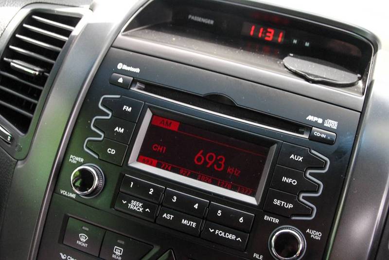 2011 KIA SORENTO Si (4x4) XM MY11