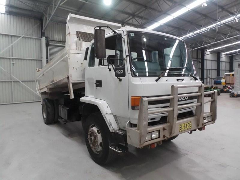 1993 ISUZU FVR900