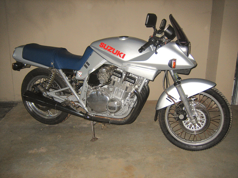 SUZUKI 750S KATANA