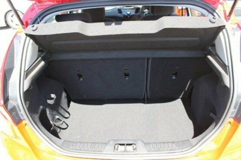 2013 FORD FIESTA TREND WZ