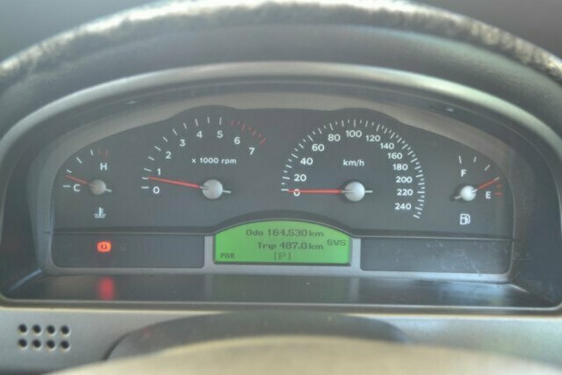 2004 HOLDEN COMMODORE VZ