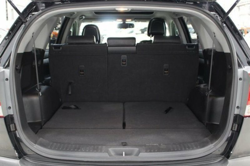 2011 KIA SORENTO PLATINUM (4x4) XM MY11