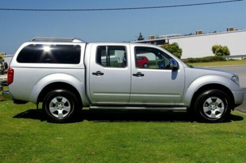 2008 NISSAN NAVARA ST-X D40