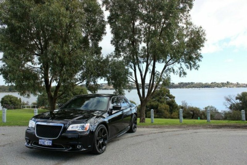 2012 CHRYSLER 300 SRT8 MY12