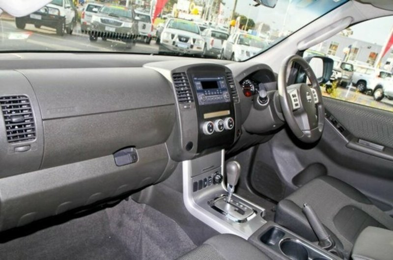 2013 NISSAN NAVARA ST (4x4) D40 MY12