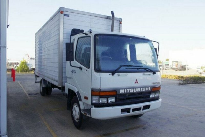 2002 MITSUBISHI FIGHTER FK617