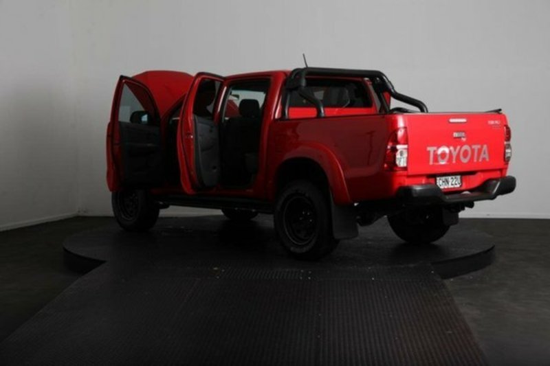 2012 TOYOTA HILUX SR5 (4x4) KUN26R MY12