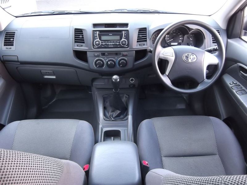 2013 TOYOTA HILUX SR KUN16R MY12