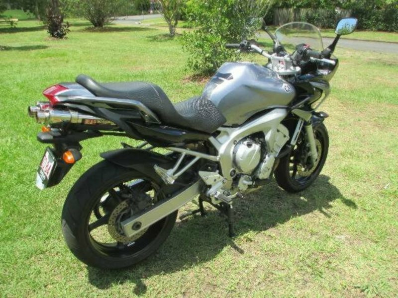 2006 YAMAHA FZ6S Road