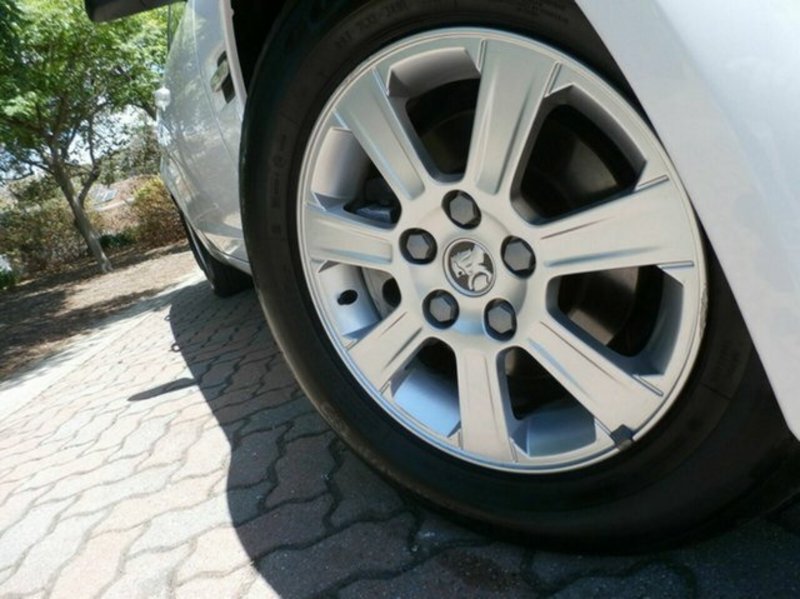 2010 HOLDEN COMMODORE OMEGA VE MY10