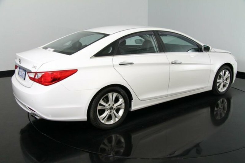 2010 HYUNDAI i45 ELITE YF MY11