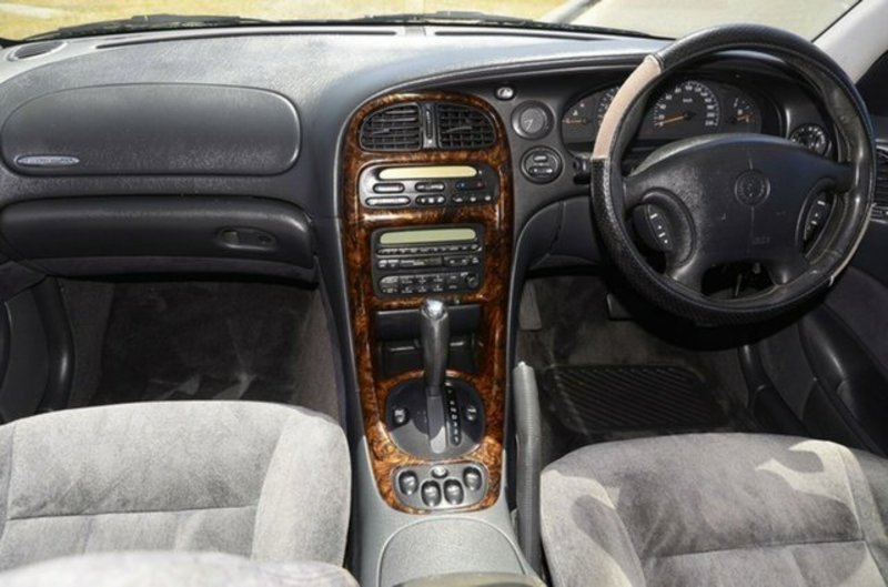 1999 HOLDEN STATESMAN V6 VSIII