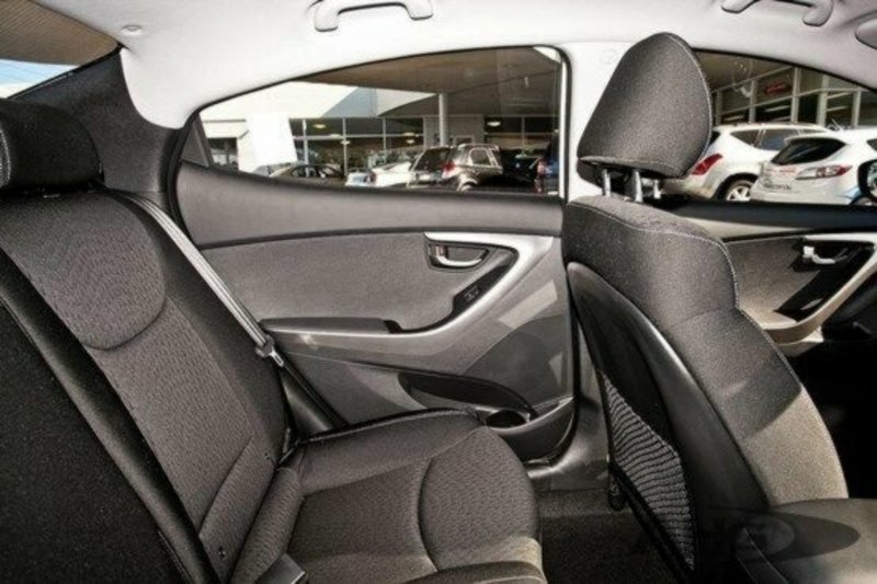 2013 HYUNDAI ELANTRA Active MD2