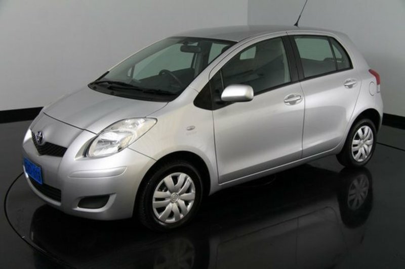 2011 TOYOTA YARIS YR NCP130R
