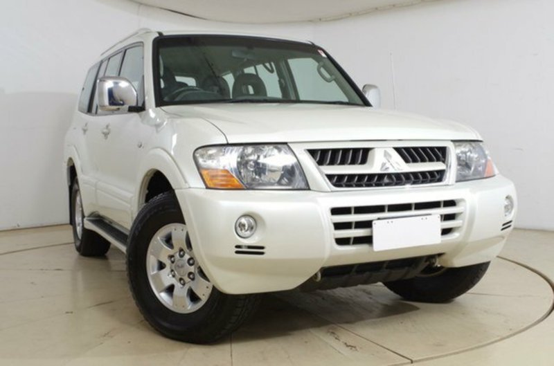 2004 MITSUBISHI PAJERO GLS 21st ANNIVERSARY NP
