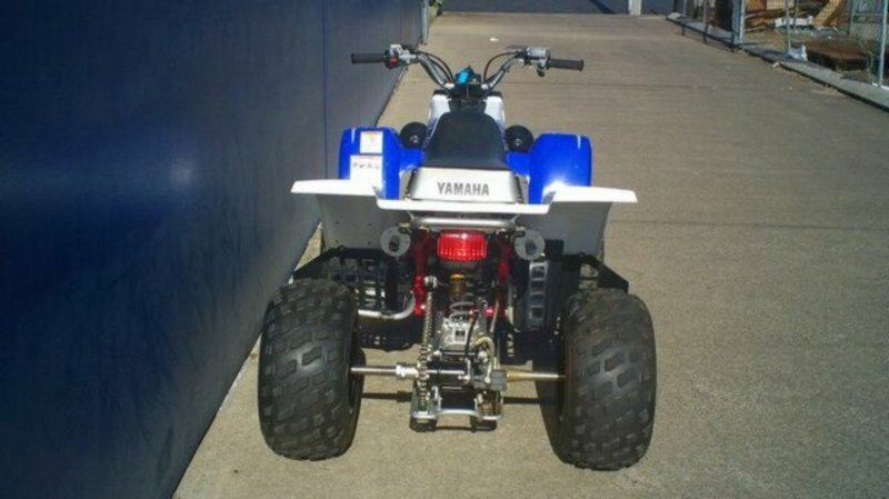 2011 YAMAHA 350CC YFZ350 BANSHEE (4x2) 9